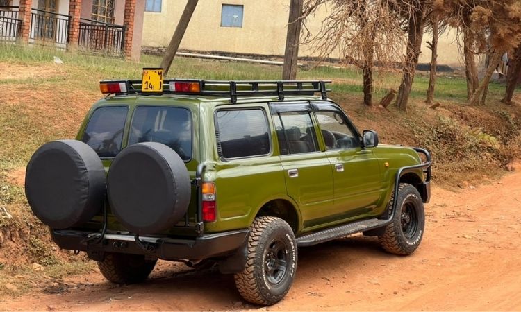 4x4 Toyota Land Cruiser GX manual pop up