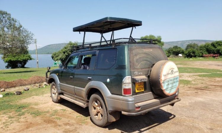 4x4 Land Cruiser Prado TXTZ Popup Roof