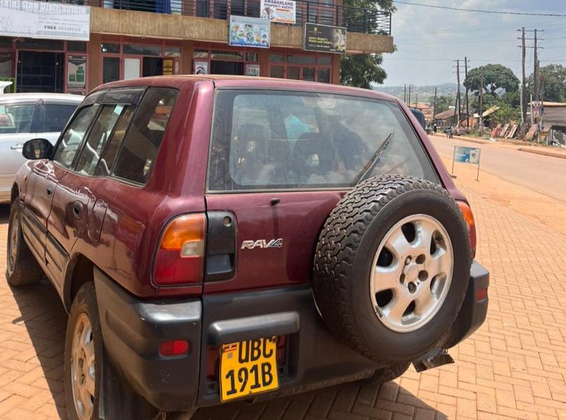 Toyota RAV4 - Uganda to Rwanda car rental