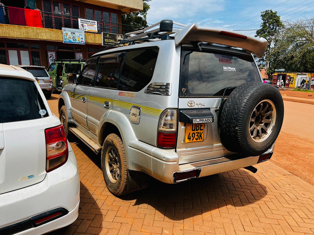 4x4 Land Cruiser Prado hire in Uganda December 2025 at $50
