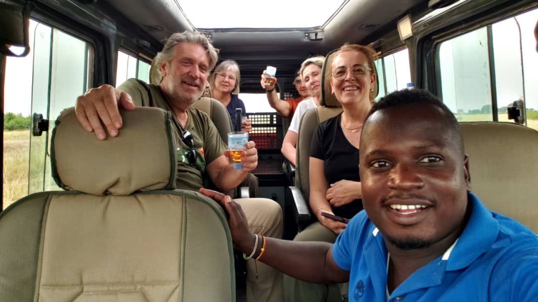 Your Drive Uganda - 4x4 Land Cruiser with guide